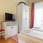 Boetoes Haus Apartman